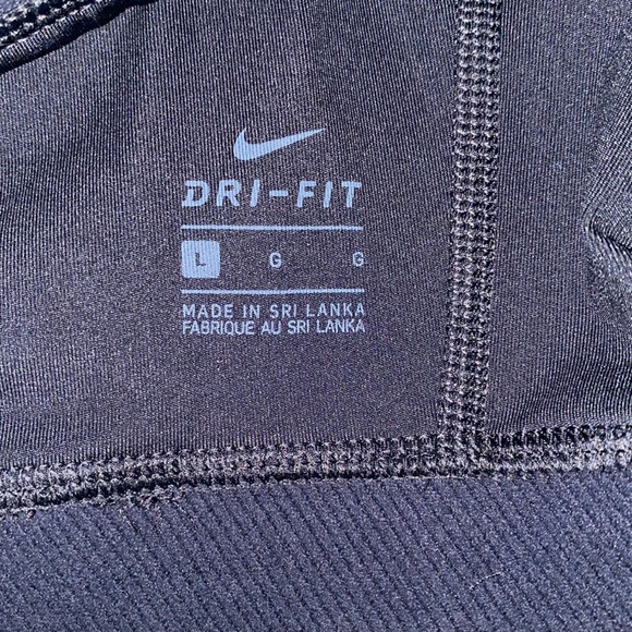 Women’s Nike Sport Bra - Picture 3 of 6